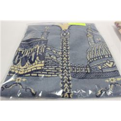 BAG W LRG BLUE & PRAYER RUG