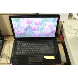 15.6" HP 2000  LAPTOP W/WIN 8.1/ MS OFFICE 2013