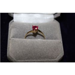 10 KT GOLD RUBY (0.75CT) RING