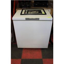 DANBY APARTMENT SIZE DEEP FREEZER - WORKING