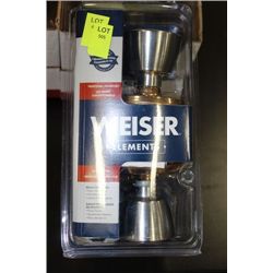 WEISER KEYED ENTRY HANDLE SET