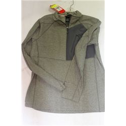 NORTHFACE LONG SLEEVE FLEECE PULLOVER ON