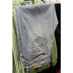 PAIR OF MENS TOMMY HILFIGER JEANS SIZE 44X30