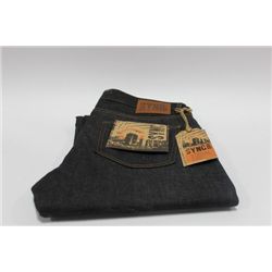 PAIR OF SYNC MENS JEANS SIZE 32