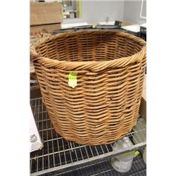 WICKER BASKET