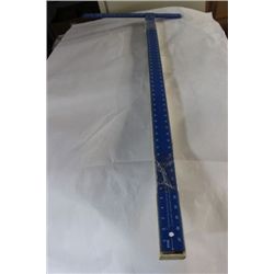 4FT. LEVEL & DRYWALLER 4FT. SQUARE