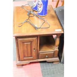 ESTATE WOOD END TABLE