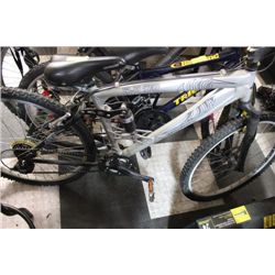 MCKINNLEY FULL SUSP MOUNTAIN BIKE