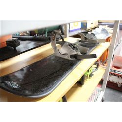 PLASTIC SNOWBOARD W BINDINGS