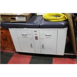 MEDICAL EXAMINATION TABLE