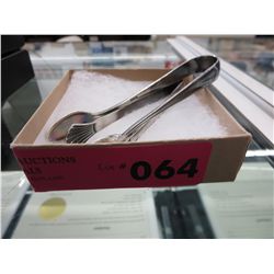41 Grams of sterling silver sugar cube tongs