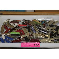 Approx. 50 pocket knives