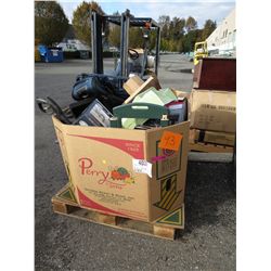 Skid misc. household goods