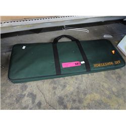 Horseshoe set