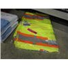 Image 1 : 2 Safety vests, size 4 XL