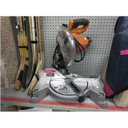 Compound mitre saw