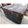 Image 1 : Vintage trunk