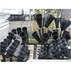 LOT OF 5 OUTDOOR FLOWER DISPLAY PLANTERS