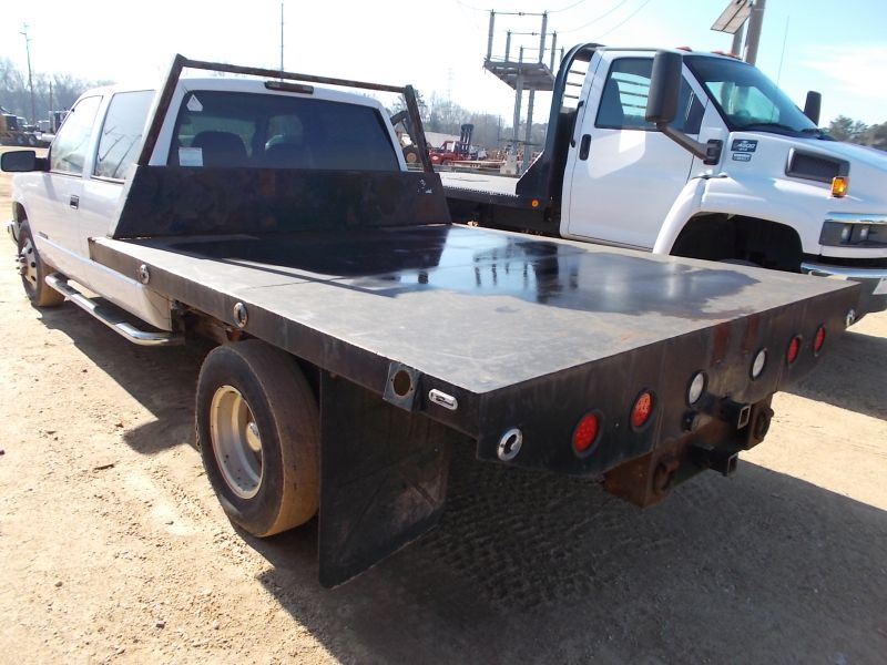 2000 CHEVROLET 3500 FLATBED, S/N 1GCHC33J7YF406110, GAS ENG, A/T, CREW