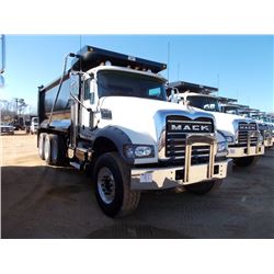 2014 MACK GU713 TRI-AXLE DUMP, S/N 1M2AX09C3EM021062, MACK MP8-425M ENG, 10 SPD TRANS, 44K REARS, 18