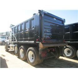2013 MACK GU713 TRI-AXLE DUMP, S/N 1M2AX09C6DM018557, MACK MP8-425M ENG, 10 SPD TRANS, 44K REARS, 18