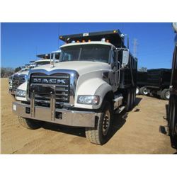 2013 MACK GU713 TRI-AXLE DUMP, S/N 1M2AX09C8DM018561, MACK MP8-425M ENG, 10 SPD TRANS, 44K REARS, 18