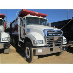 2013 MACK GU713 TRI-AXLE DUMP, S/N 1M2AX09CXDM018576, MACK MP8-425M ENG, 10 SPD TRANS, 44K REARS, 18