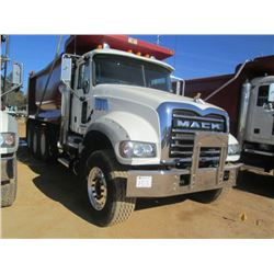 2013 MACK GU713 TRI-AXLE DUMP, S/N 1M2AX09C8DM018575, MACK MP8-425M ENG, 10 SPD TRANS, 44K REARS, 18