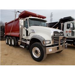 2013 MACK GU713 TRI-AXLE DUMP, S/N 1M2AX09C7DM015487, MACK MP8-425M ENG, 10 SPD TRANS, 44K REARS, 18