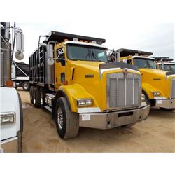 2006 KENWORTH T800 TRI-AXLE DUMP, S/N 1NKDXBTXX6J111786, 475 HP CAT C15 ENG, 8LL TRANS, ENGINE BRAKE