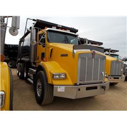 2004 KENWORTH T800 TRI-AXLE DUMP, S/N 1NKDXBTX94J064067, 475 HP CAT C15 ENG, 8LL TRANS, 46K REARS, 2