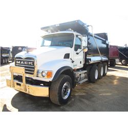 2007 MACK CV713 TRI-AXLE DUMP, S/N 1M2AG11CO7M044836, AMI 370HP MACK DIESEL ENG, 10 SPD TRANS, 44K R
