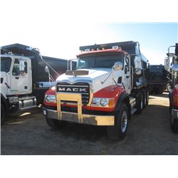2007 MACK GRANITE CV713 TRI-AXLE DUMP, S/N 1M2AG11C87M046463, 427 HP MACK ENG, 8LL TRANS, 44K REARS,