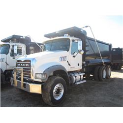 2007 MACK CTP713 T/A DUMP, S/N 1M2AT04C67M004763, MP7 405M MACK DIESEL ENG, 10 SPD TRANS, 44K REARS,