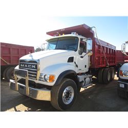 2007 MACK CV713 T/A DUMP, S/N 1M2AG11C47M066399, AI 427 HP MACK DIESEL ENG, 8LL TRANS, 44K REARS, 18