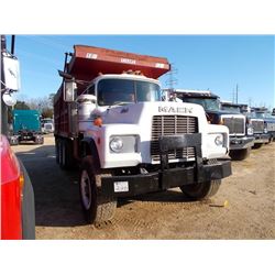 1989 MACK RD690S TRI-AXLE DUMP, S/N 2M2P198C7KC003841, 300 MACK DIESEL ENG, 6 SPD TRANS, 44K REARS, 