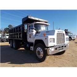 1986 MACK R690S T/A DUMP, S/N 1M2N267X1GA002409, 300 MACK DIESEL ENG, 5 SPD TRANS, 44K REARS, 12K FR