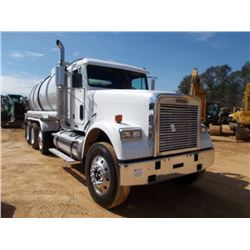 2005 FREIGHTLINER FLD120SD TRI-AXLE TANKER, S/N 1FVMALCK15DV24095, 470 HP DETROIT DIESEL ENG, 14 LTR