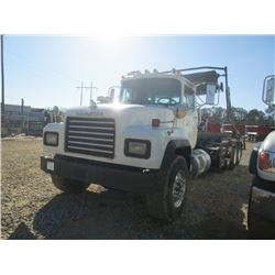 2003 MACK RD688S TRI-AXLE ROLL OFF, S/N 1M2P267C83M066560, AI 350 MACK DIESEL ENG, 8LL TRANS, 44K RE