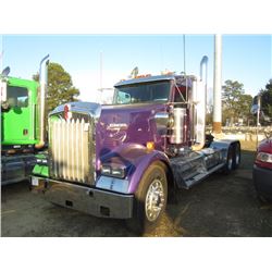 2009 KENWORTH W900L T/A TRUCK TRACTOR, S/N 1XKWD40X89J255400, 600 HP CUMMINS ISX ENG, 18 SPD TRANS, 