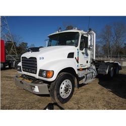 2006 MACK CV713 T/A TRUCK TRACTOR, S/N 1M2AG11Y96M047311, MACK ENG, T310 10 SPD TRANS, 44K REARS, 12
