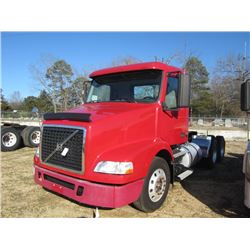 2007 VOLLVO T/A TRUCK TRACTOR, S/N 4V4MC9GF37N448855, 365HP VE-D12 DIESEL ENG, 10 SPD TRANS, 38K REA