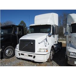 2005 VOLVO T/A TRUCK TRACTOR, S/N 4V4MC9GG55N396523, 395 HP VOLVO ENG, 10 SPD TRANS, 38K REARS, 12K 