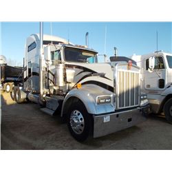 2000 KENWORTH W900B T/A TRUCK TRACTOR, S/N 1XKWDR9X4YR849403, SERIES 60 DETROIT DIESEL, 10 SPD TRANS