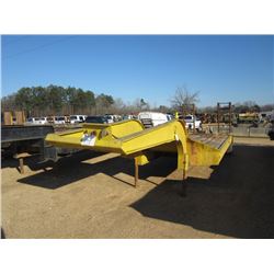 30' LOWBOY S/A TRAILER, S/N 102280, 30" DOVETAIL, MANUAL RAMPS, 10.00-15 TIRES