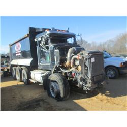 2007 KENWORTH T800 TRI-AXLE DUMP, S/N 1NKDXBTX67J183327, CAT C15 475 HP, 8LL, 46K REARS, 4.10 RATIO,