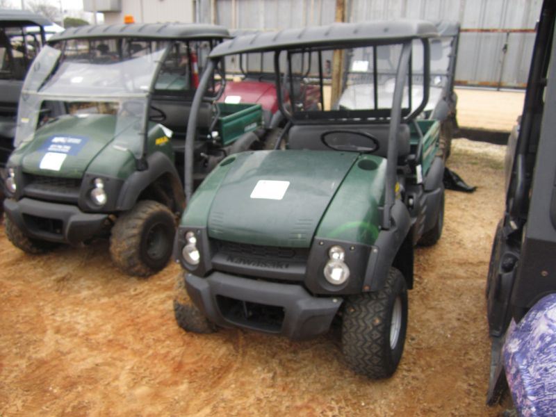 KAWASAKI MULE 610, S/N JK1AFEA15BB555891 (11 YR) 4X4, GAS ENGINE, DUMP