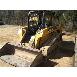 JOHN DEERE CT322 SKID STEER LOADER, S/N 135469, TRACK TYPE, GP BUCKET, CANOPY