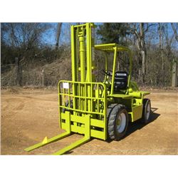 CLARK IT40 FORKLIFT, S/N IT40-851-2297, DOUBLE STAGE, GAS ENGINE, CANOPY