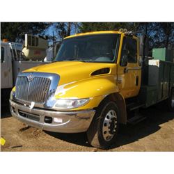 2003 INTERNATIONAL 4300 SBA 4X2 SERVICE TRUCK, S/N 3HTMMAAM53N582737, IHC DT466 DSL ENG, A/T, FUEL T